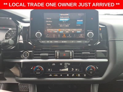 2022 Nissan Pathfinder SV