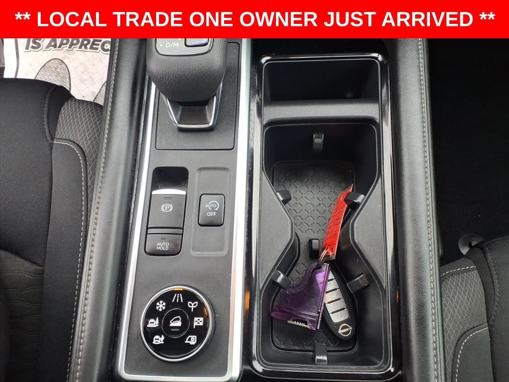 2022 Nissan Pathfinder SV