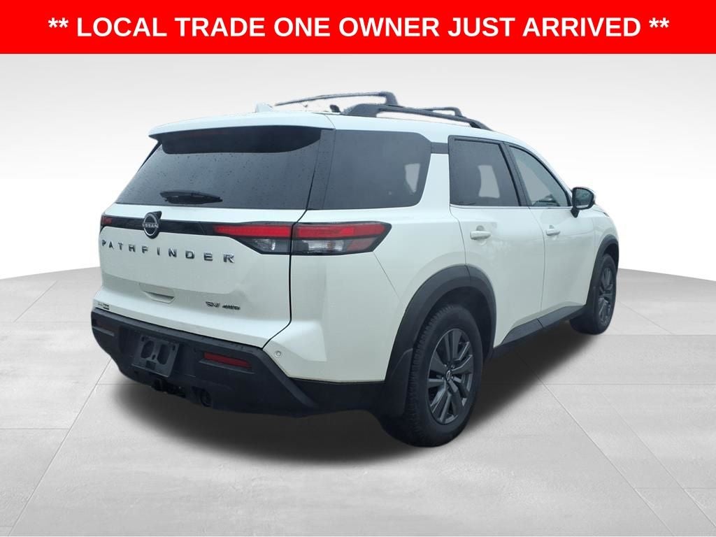 2022 Nissan Pathfinder SV