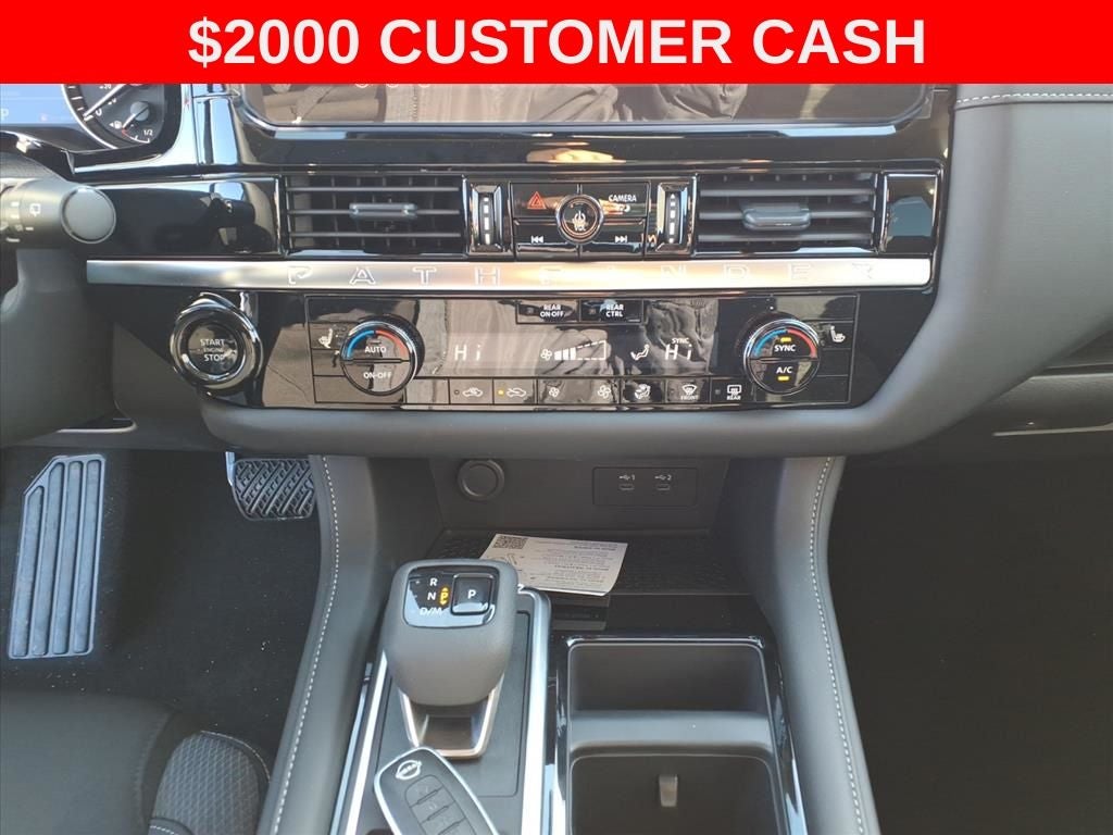 2026 Nissan Pathfinder SV