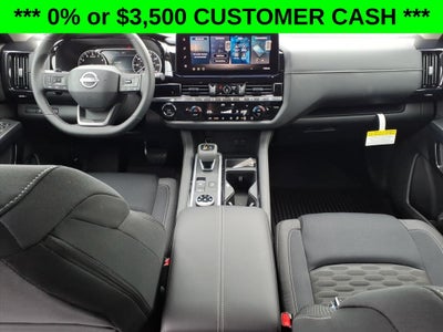 2026 Nissan Pathfinder SV