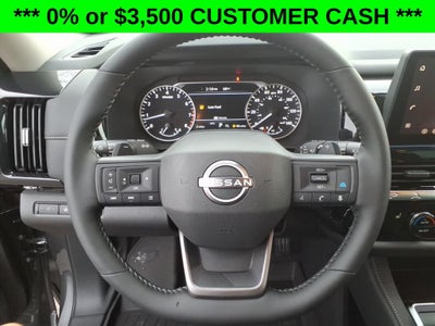 2026 Nissan Pathfinder SV