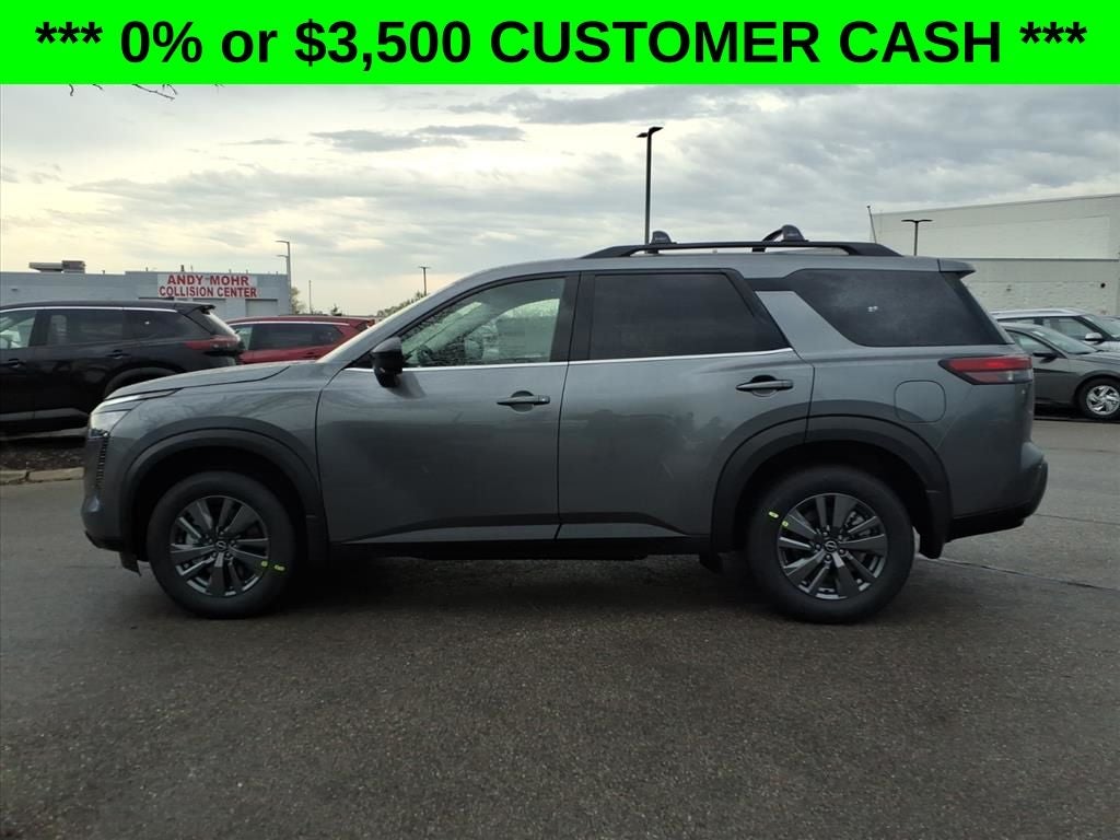2026 Nissan Pathfinder SV