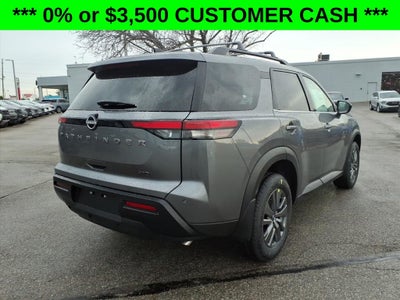 2026 Nissan Pathfinder SV