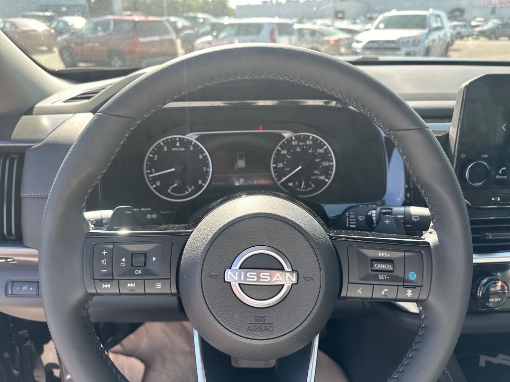 2025 Nissan Pathfinder SL