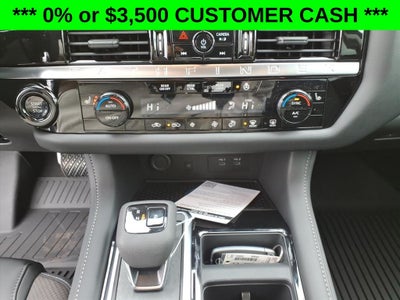 2026 Nissan Pathfinder SL