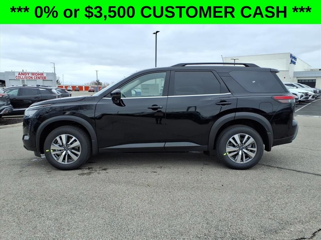 2026 Nissan Pathfinder SL