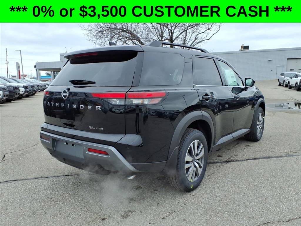 2026 Nissan Pathfinder SL