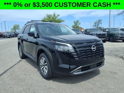 2026 Nissan Pathfinder SL