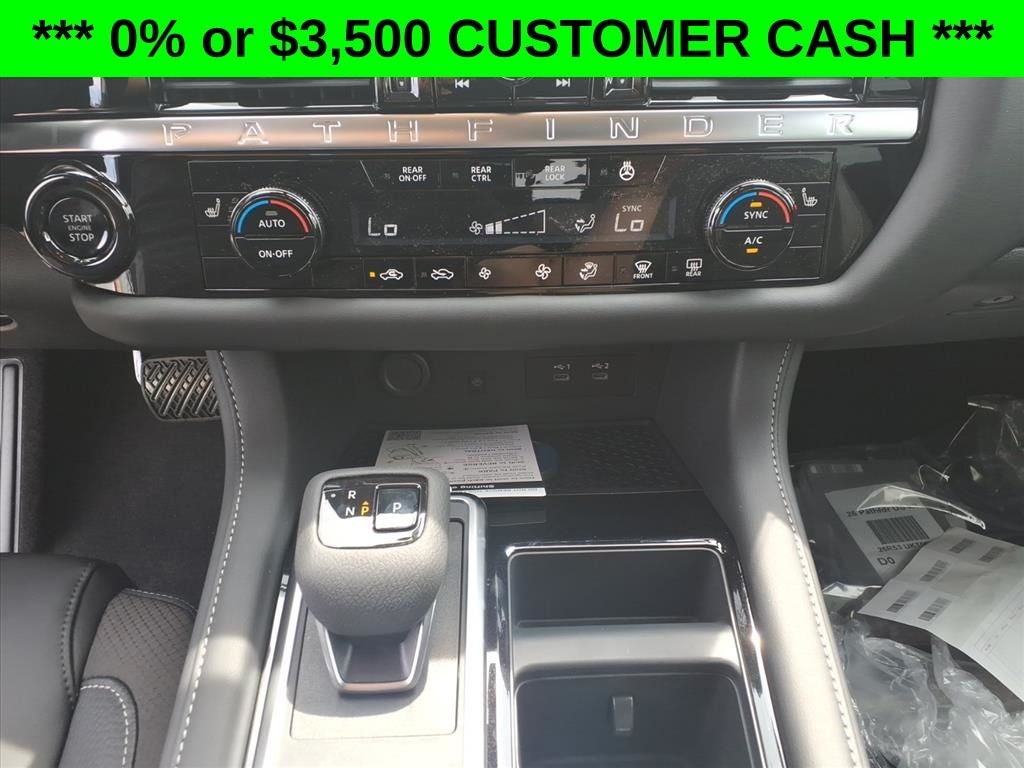 2026 Nissan Pathfinder SL