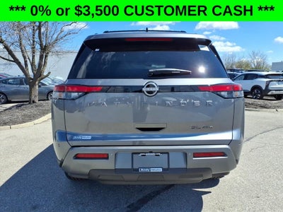 2026 Nissan Pathfinder SL