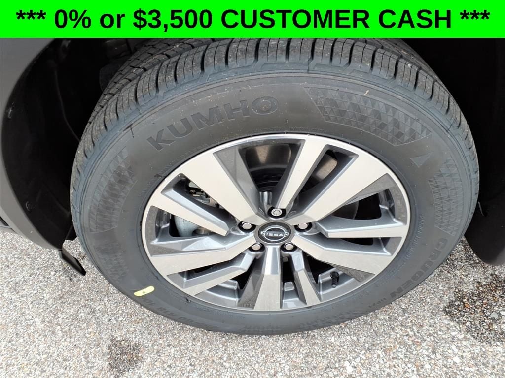 2026 Nissan Pathfinder SL