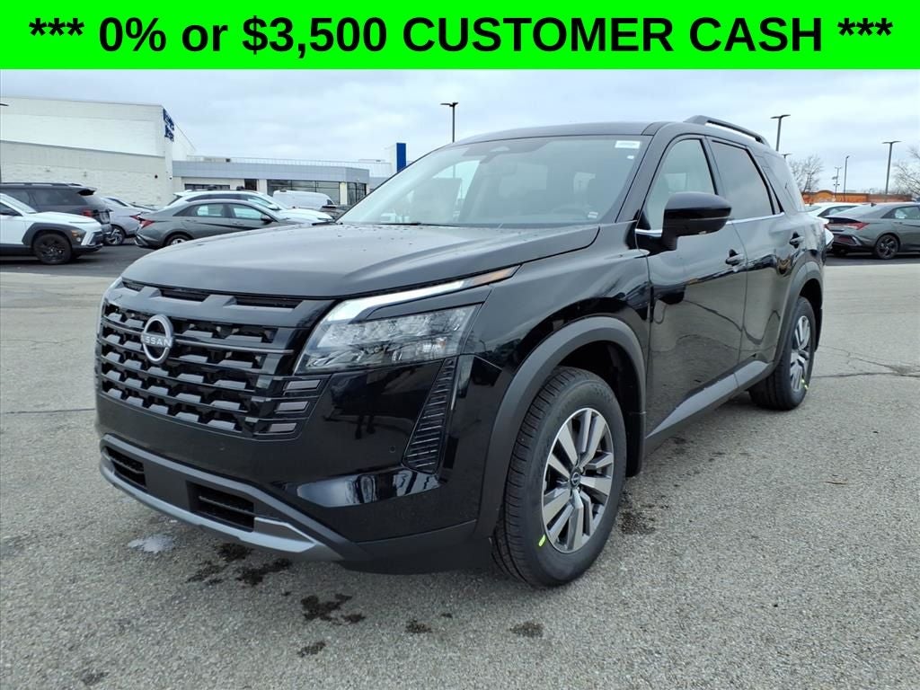 2026 Nissan Pathfinder SL