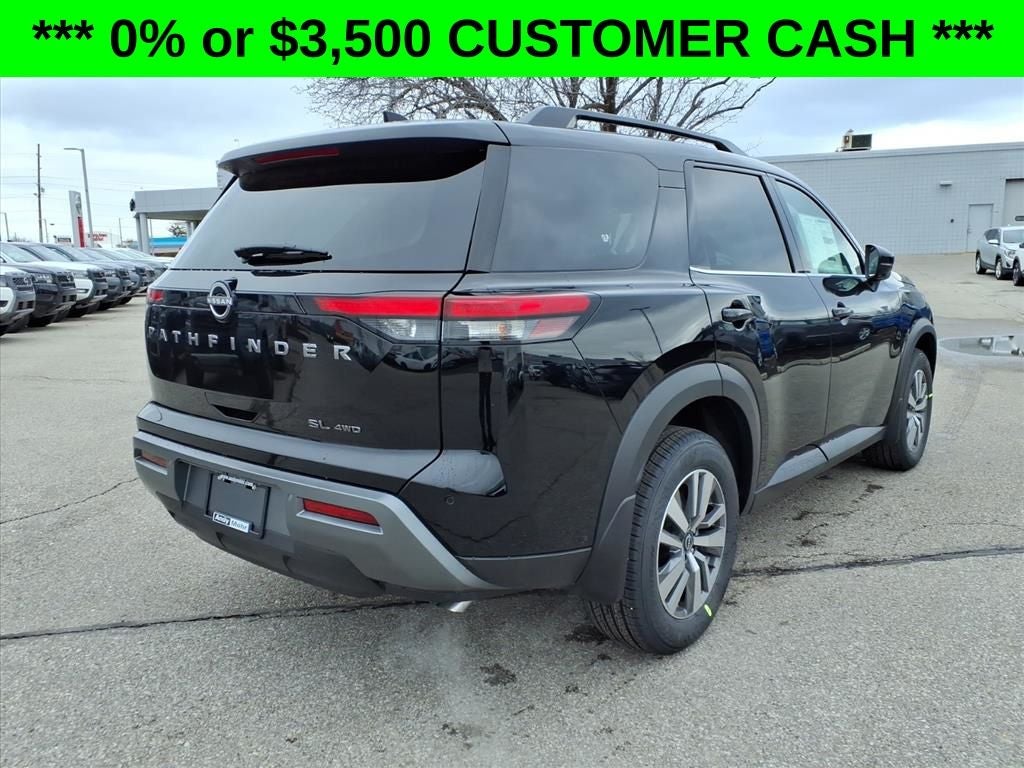 2026 Nissan Pathfinder SL