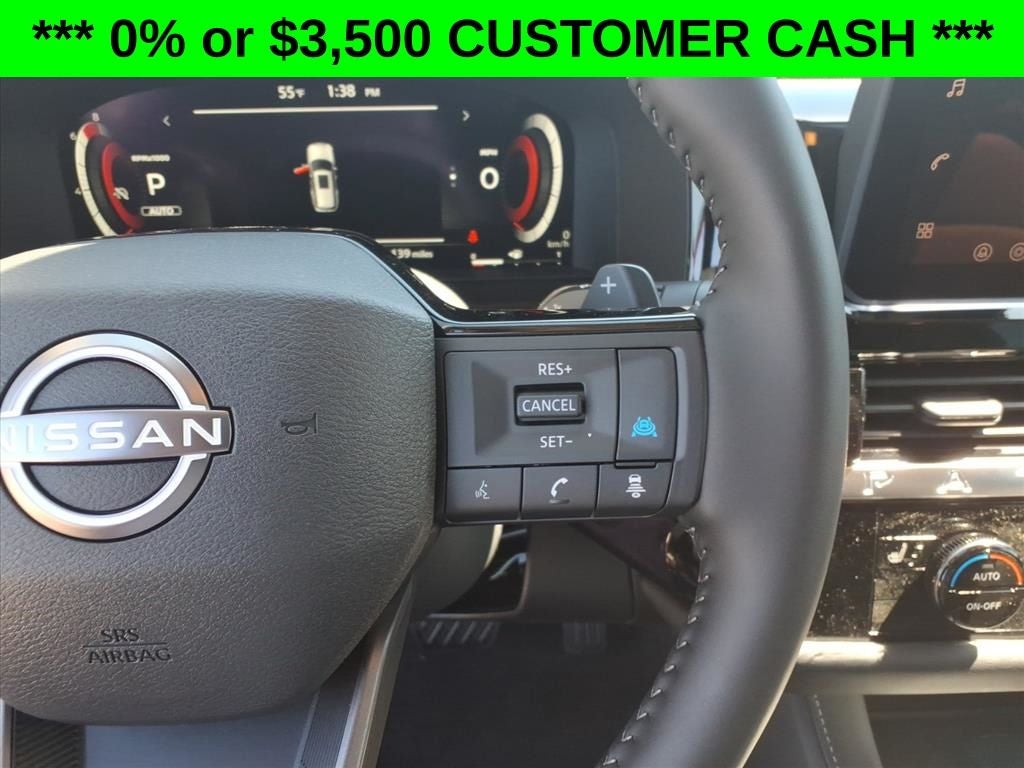 2026 Nissan Pathfinder SL