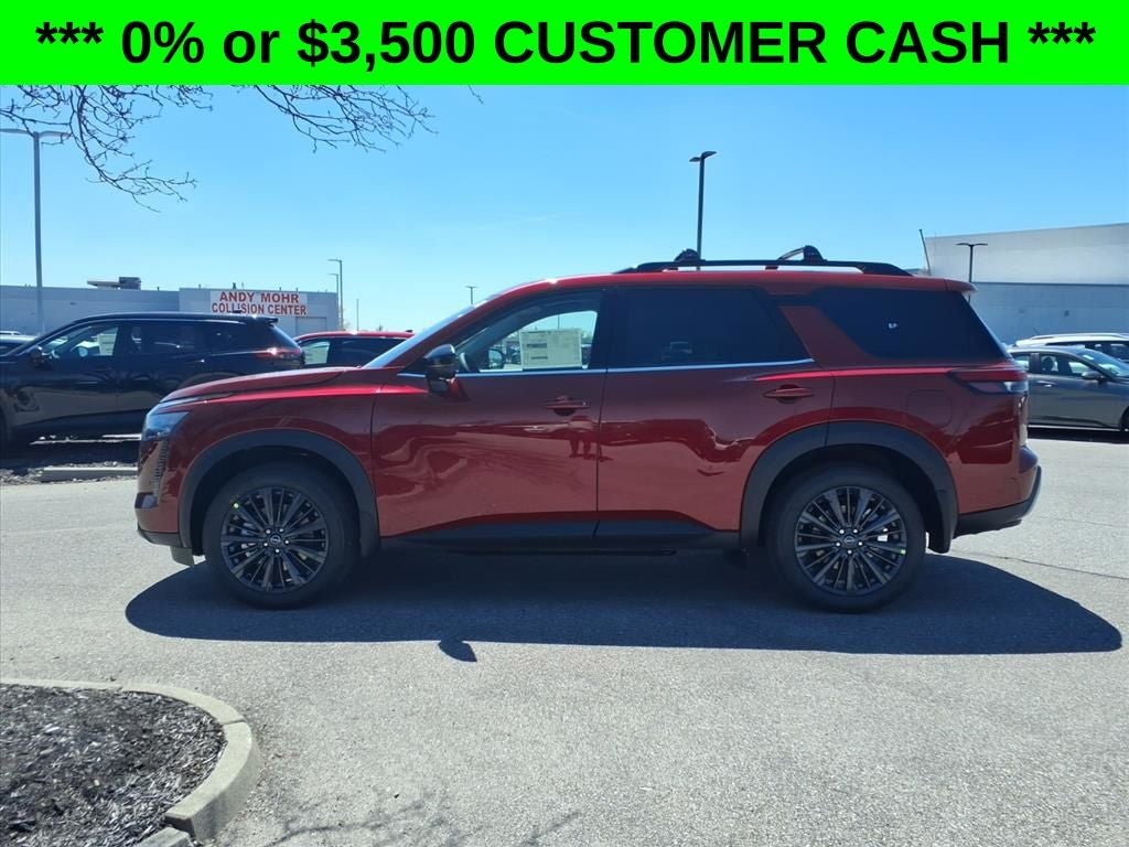 2026 Nissan Pathfinder SL