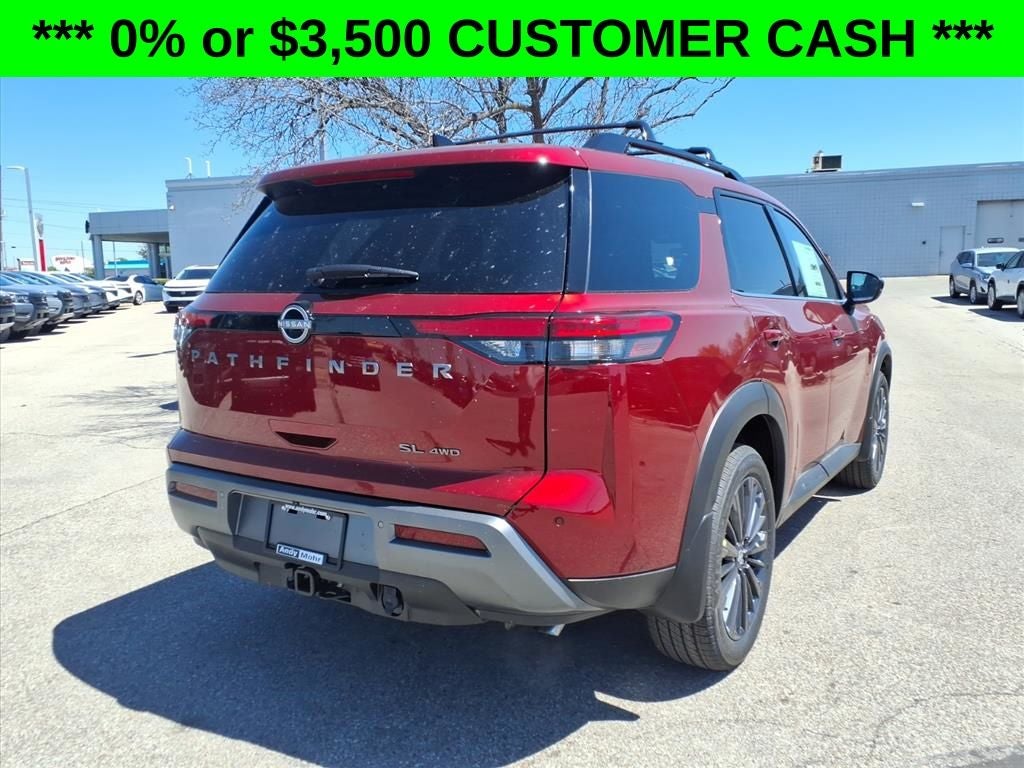 2026 Nissan Pathfinder SL