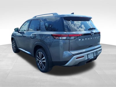 2025 Nissan Pathfinder Platinum