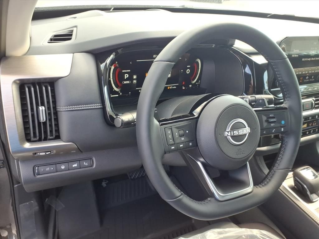 2025 Nissan Pathfinder Platinum