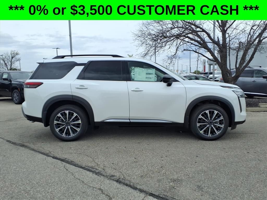 2026 Nissan Pathfinder Platinum