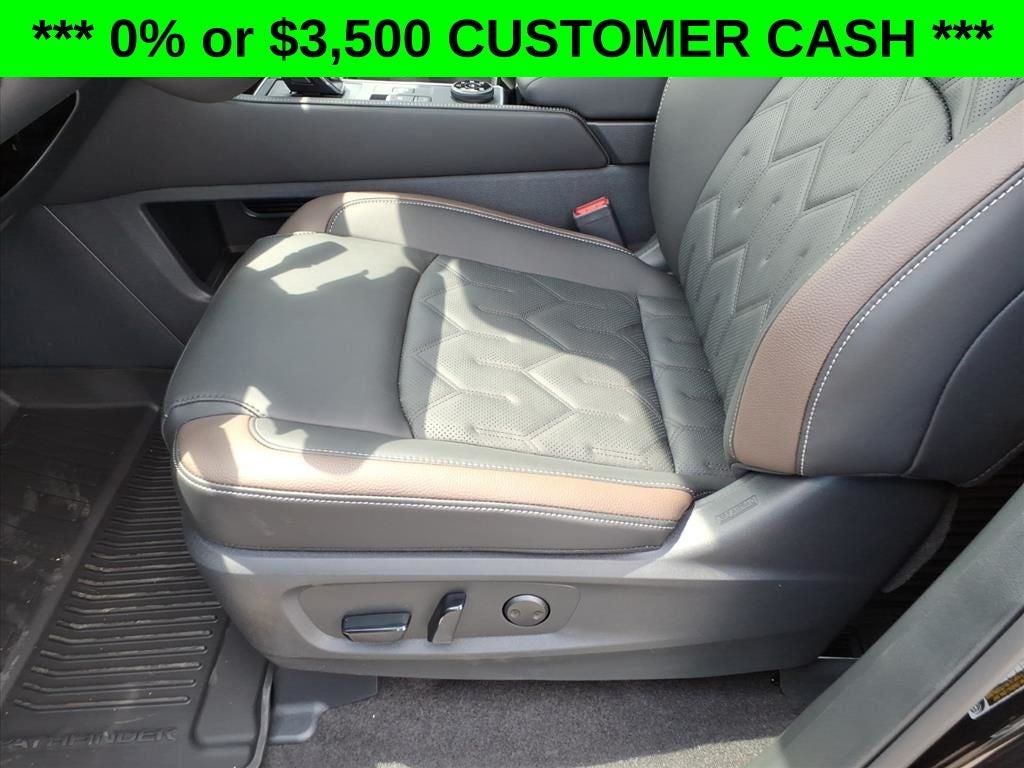 2026 Nissan Pathfinder Platinum
