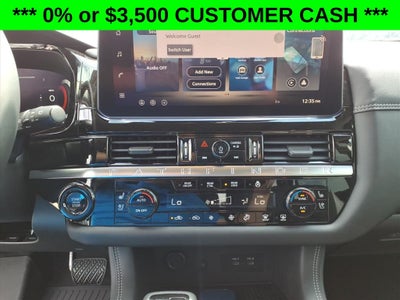 2026 Nissan Pathfinder Platinum