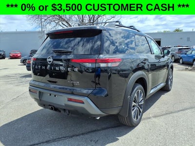 2026 Nissan Pathfinder Platinum