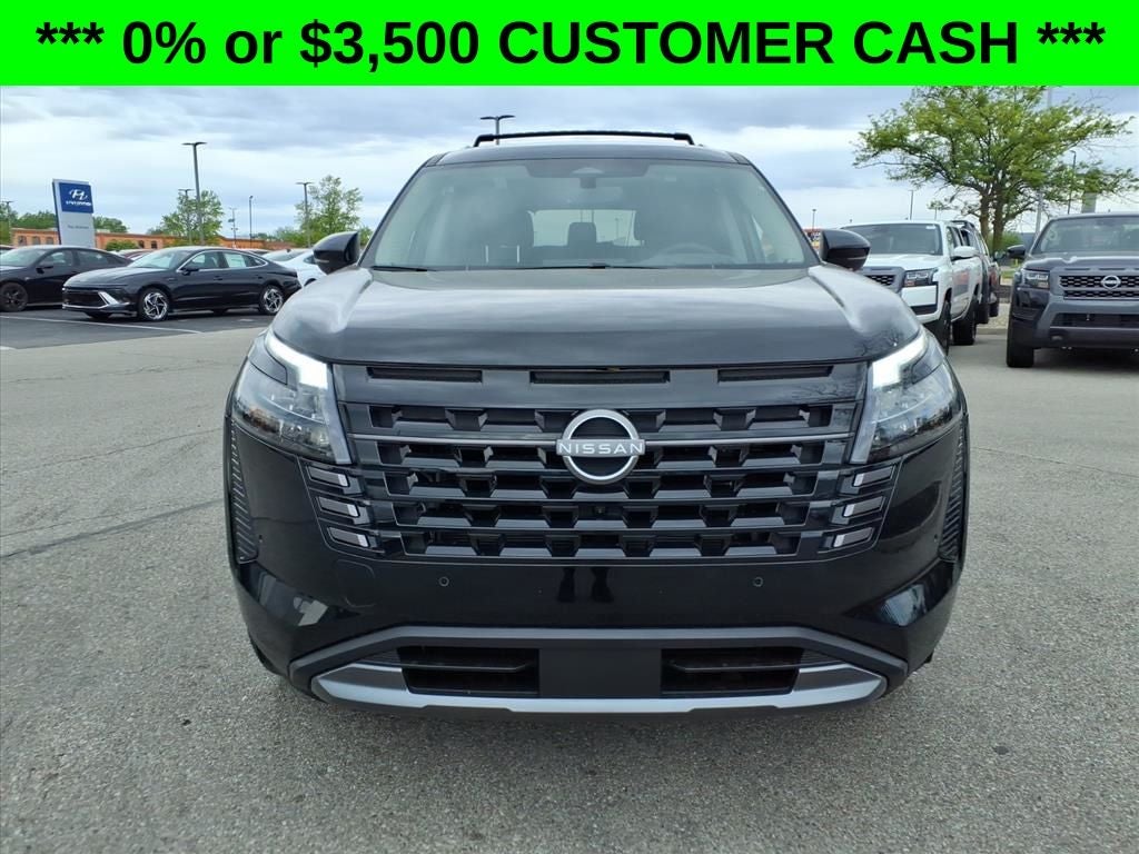 2026 Nissan Pathfinder Platinum