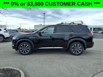 2026 Nissan Pathfinder Platinum