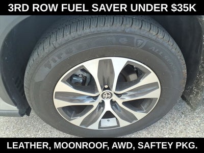 2022 Toyota Highlander Hybrid XLE