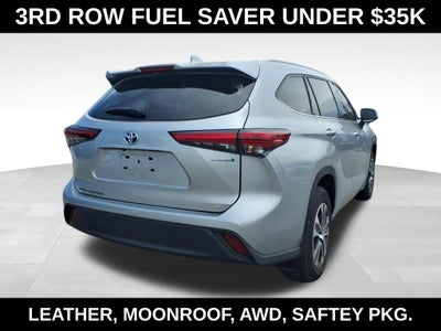 2022 Toyota Highlander Hybrid XLE