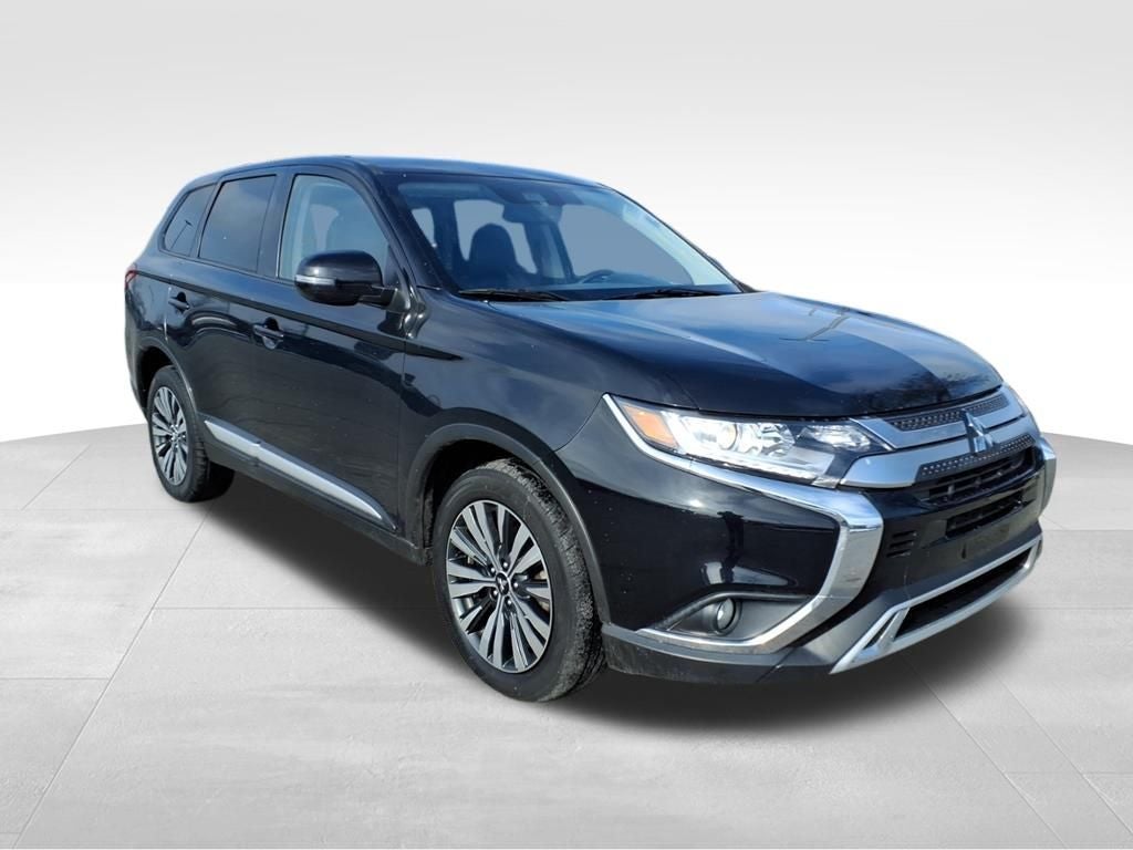 2020 Mitsubishi Outlander SE