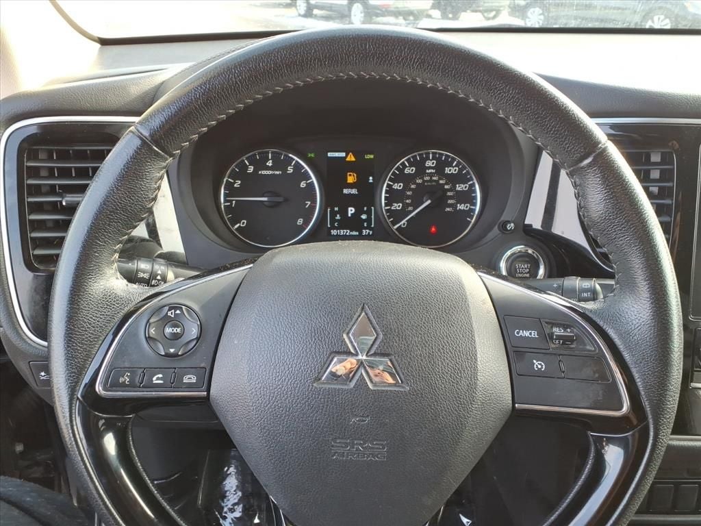 2020 Mitsubishi Outlander SE