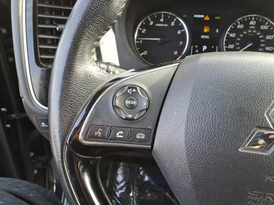 2020 Mitsubishi Outlander SE