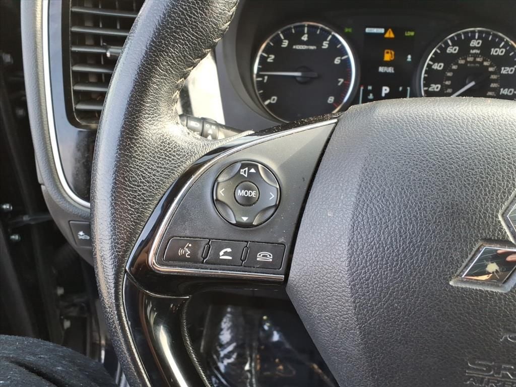 2020 Mitsubishi Outlander SE