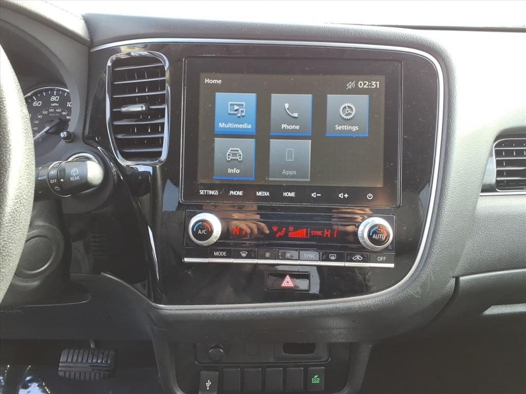 2020 Mitsubishi Outlander SE