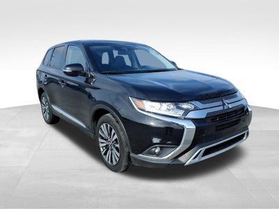 2020 Mitsubishi Outlander SE