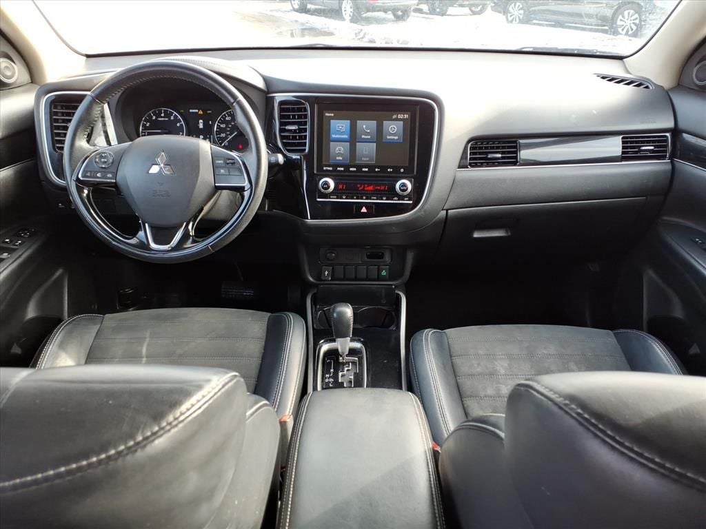 2020 Mitsubishi Outlander SE