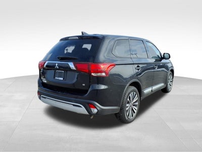 2020 Mitsubishi Outlander SE