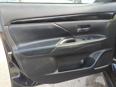 2020 Mitsubishi Outlander SE