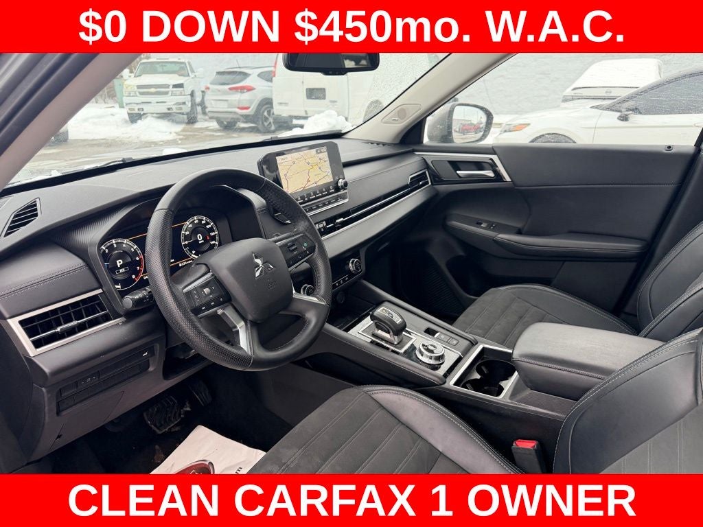 2024 Mitsubishi Outlander SE Black Edition w/Pano Roof