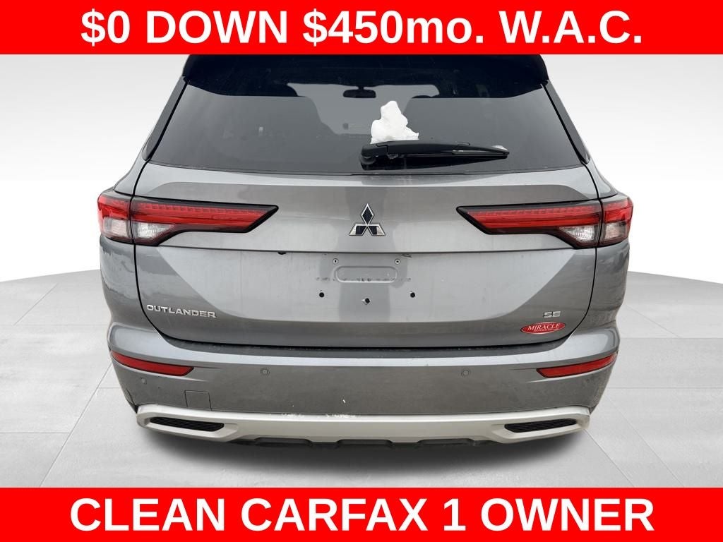 2024 Mitsubishi Outlander SE Black Edition w/Pano Roof
