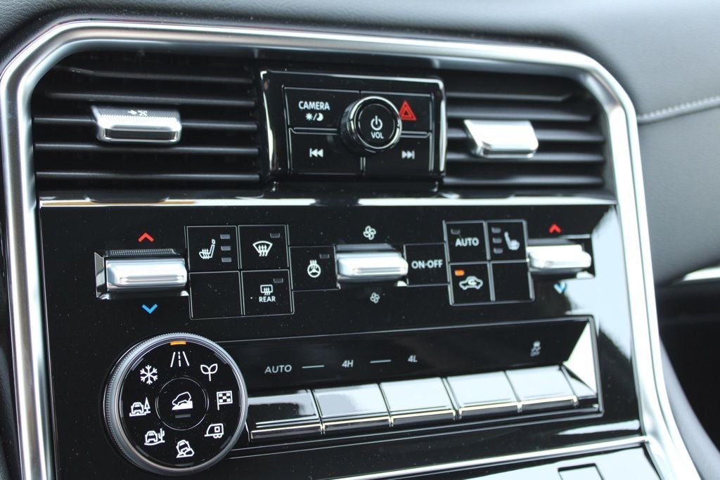 2025 Nissan Armada SL