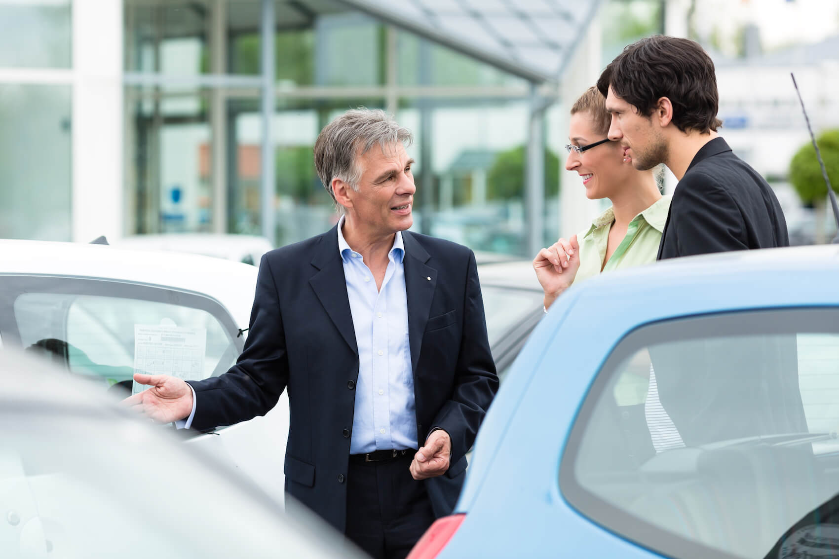 Buying a Used Car From a Dealership vs for Sale by Owner | Andy Mohr Nissan